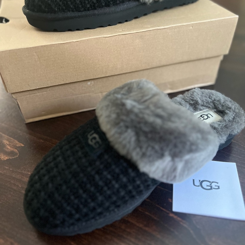 Beautiful and extremely confortable Original Uggs - Picture 10 of 11
